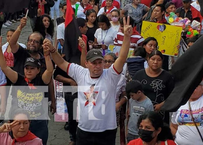 2 Realizan caminata en respaldo al FSLN en Ocotal