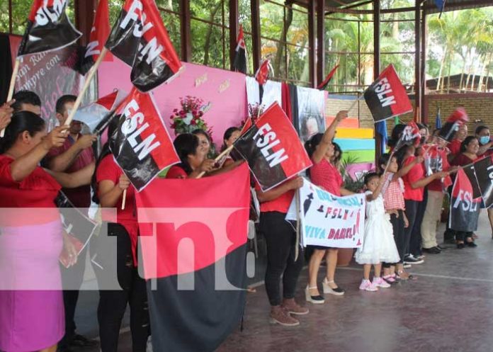 2 Familias de San Ramón conocen del plan de Gobierno del Frente Sandinista
