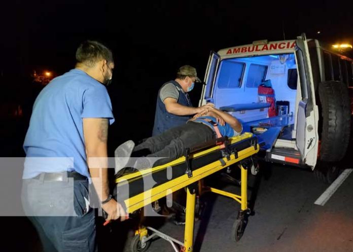 2 Irresponsable conductor atropella a peatón ebrio y se da a la fuga en Carretera a Masaya
