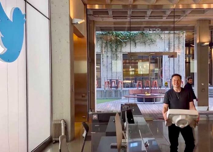 ¡Ya es oficial! Elon Musk, el nuevo dueño y señor de Twitter