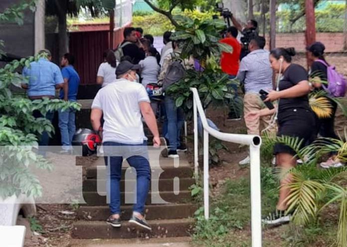 Jóvenes participan de gira informativa en zoocriadero del Parque de ferias de Managua