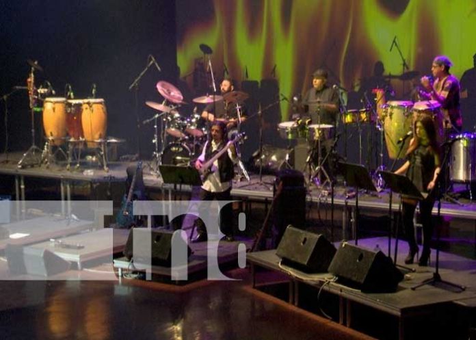3 Llama Viva con su música puso a bailar a muchos en el Teatro Rubén Darío en Managua