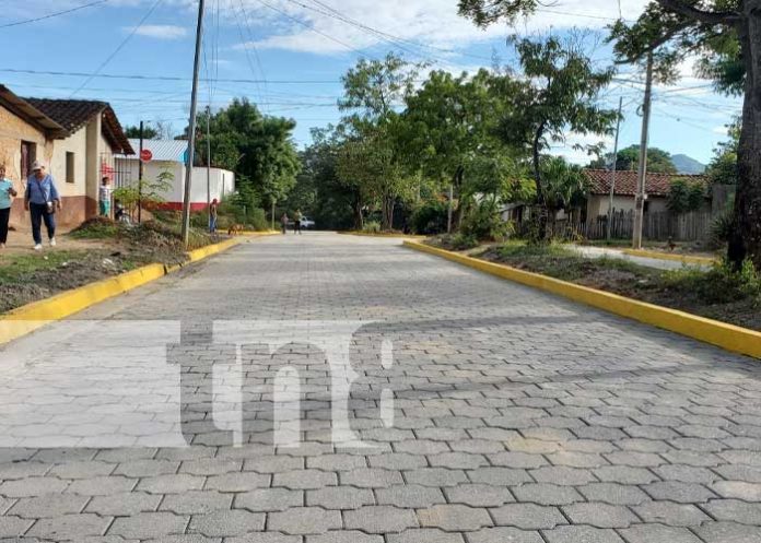 Foto: Se inaugura adoquinado en el Naranjo Waslala