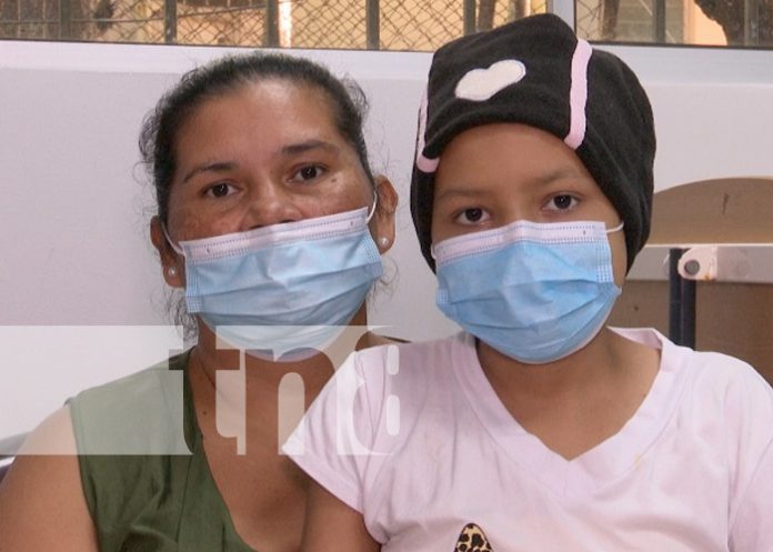 Esperanzador: Niña blufileña supera el cáncer y deja atras una 