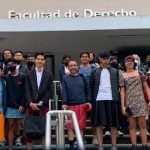 Alumnos llegan con faldas a la universidad para visibilizar la violencia en México La intención en Universidad de México es demostrar que la ropa no tiene género