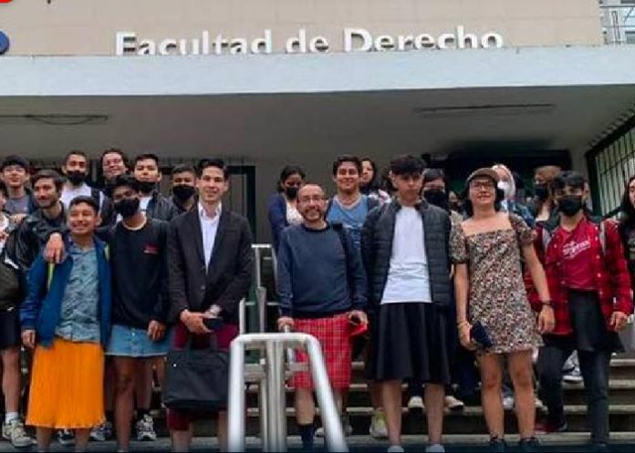 La intención en Universidad de México es demostrar que la ropa no tiene género