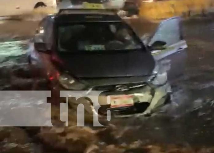 Aguacero causó fuertes corrientes que arrastró a un hombre en Managua