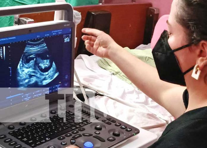 8888 Atienden a más de 2 mil mujeres en mega feria de salud en Jalapa