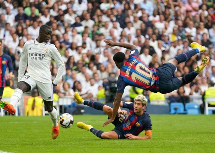 Barcelona barcelona, futbol, real, madrid, clasico, superliga,