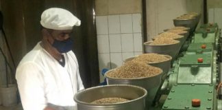 Delegación del Sistema Nacional de Producción visitó la procesadora de aceite de Ajonjolí en León