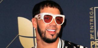 “A prueba de balas” Anuel AA, cambió su carro deportivo por un tanque