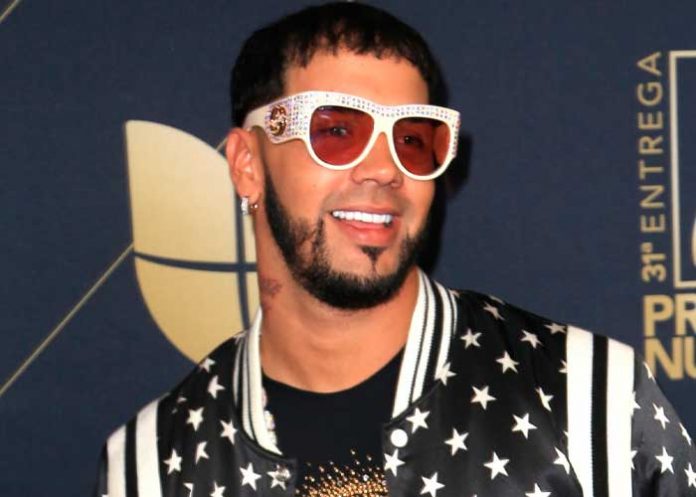 aneul-2 “A prueba de balas” Anuel AA, cambió su carro deportivo por un tanque