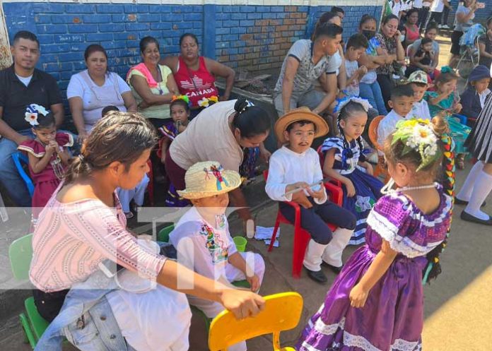 Estudiantes del colegio Benjamín Zeledón rinden homenaje al General