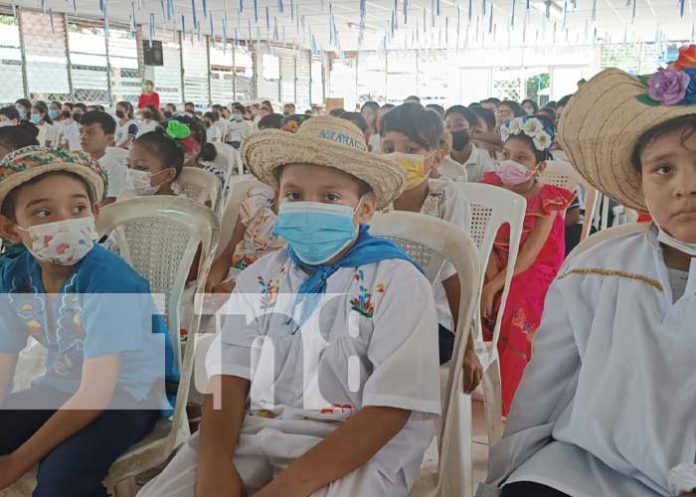 Conmemoran en colegios de Managua el Día de la Resistencia Indígena, Negra y Popular