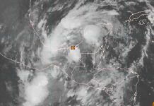 Restos de Julia podrían generar una nueva tormenta tropical en México
