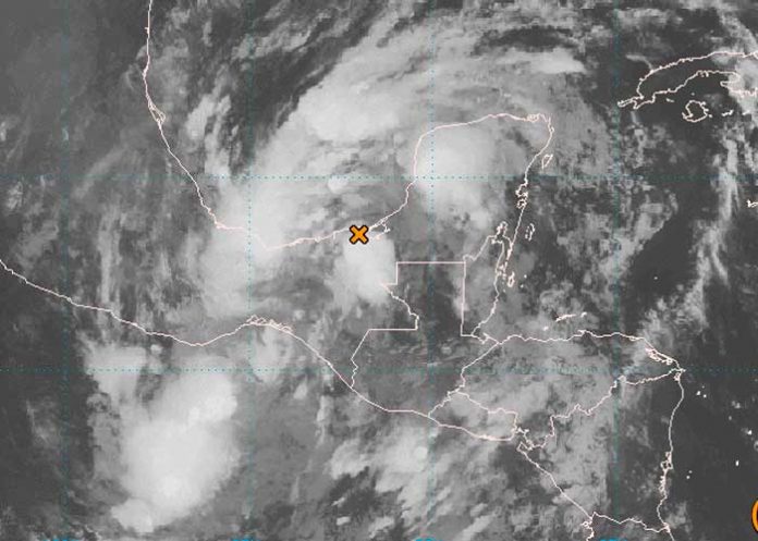 Restos de Julia podrían generar una nueva tormenta tropical en México