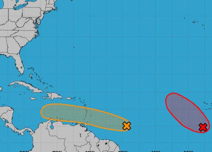 Vigilan dos sistemas en el Atlántico con probabilidad de ser depresión