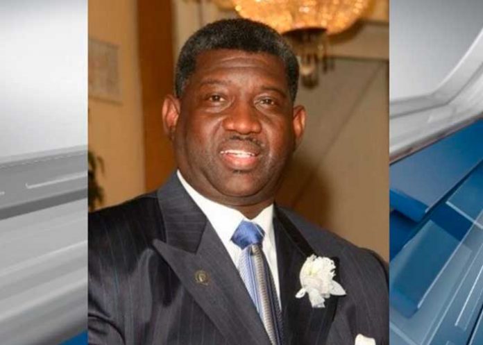 Tras la cárcel pastor en Estados Unidos por estafar a feligreses