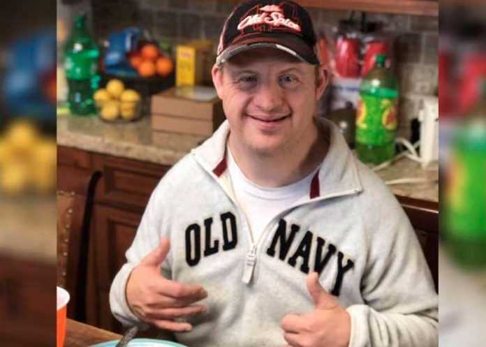 ¡Discriminación en Estados Unidos! Corren a un empleado con síndrome de Down