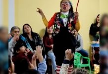 Inocentemente niño expone a su papá diciendo «es infiel» en plena fiesta Niño viral en TikTok por exponer la infidelidad de su papá