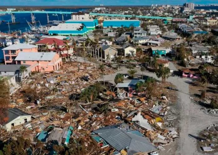 Víctimas mortales tras el huracán Ian aumentan a 100 en Estados Unidos