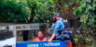 ¡Aterrador! Arrestan a "nica" por matar a golpes a su hijastro en Honduras