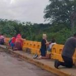 Postrados de rodillas claman para que Julia no cause tragedia en Honduras Postrados de rodillas claman para que Julia no cause tragedia en Honduras