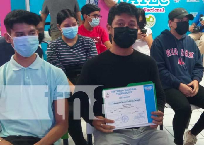 inatec-4 Jóvenes de Nicaragua finalizan curso de inglés comunicativo