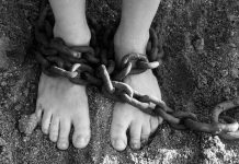 24 hombres raptan, violan y prostituyen a una niña de 13 años en Inglaterra