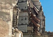 Insólito derrumbe en un cementerio de Italia deja al aire libre varios ataúdes Insólito derrumbe en un cementerio de Italia deja al aire libre varios ataúdes
