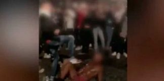 Un grupo de jóvenes le propinan una brutal golpiza a un indigente en Roma