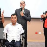 Jonathan Velásquez: Sin brazos ni piernas, pero con Dios a su lado onathan Velásquez, sobreviviente de descarga eléctrica