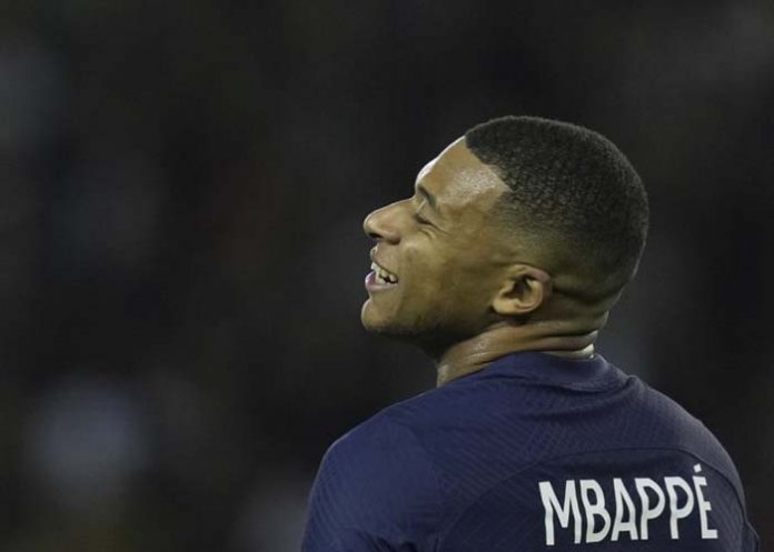 kylian mbappe se quedaría en el PSG