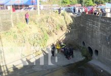 Cortar leña en el sector de ENEL Central, Managua, casi le cuesta la vida Atención a hombre que cayó a un cauce en Managua