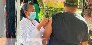 Aplican dosis anti Covid-19 en la zona 7 de Ciudad Sandino, Managua