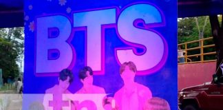 Adolescente disfrutan de la cultura asiática en el encuentro de K-POP