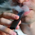 Entérate ¿Por qué México prohíbe el uso de vapeadores y cigarros electrónicos?