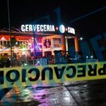 Riña entre hombres borrachos en México deja a un mesero muerto (Video)