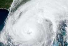 Roslyn toco tierra en Nayarit, en México como huracán categoría 3
