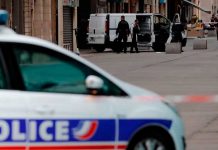 ¡Barbarie! Hallan el cadáver de niña dentro de una maleta en París ¡Espeluznante! Hallan el cadáver de niña en una maleta en París