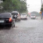 ¡Que no te llueva! Instan a conductores de Nicaragua a ser prudentes con las lluvias Fuerte lluvia sobre Managua, Nicaragua