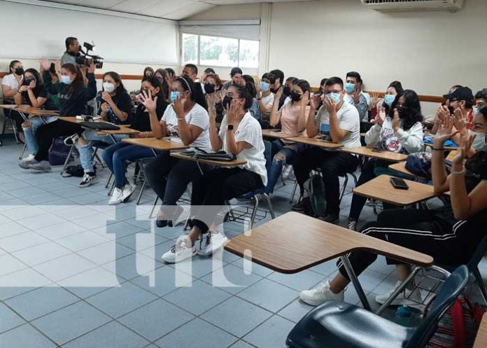 Promoción del lenguaje de señas desde la UAM