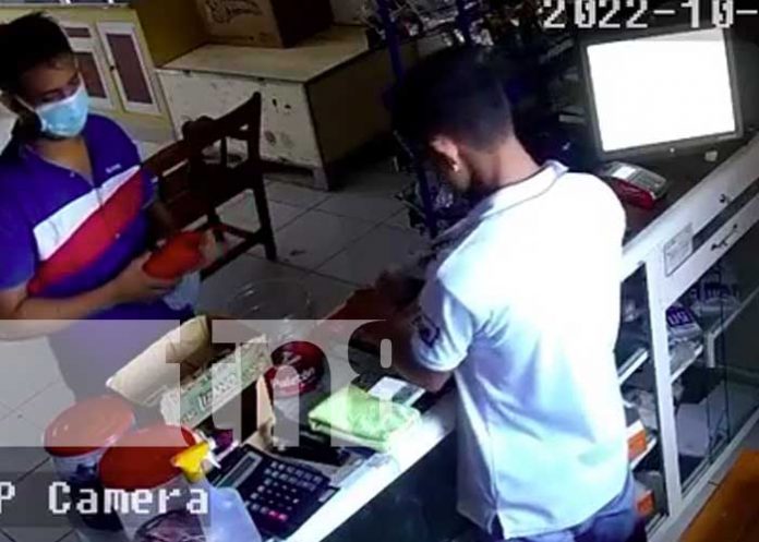 Robo de celular en una tienda de Juigalpa, Chontales