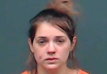 ¡Brutal! Mató a su «amiga» a martillazos y le propinó 100 puñaladas en Texas ¡Brutal! Mató a su "amiga" a martillazos y le propinó 100 puñaladas en Texas