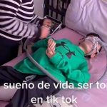 Como regalo niño con distrofia pide ser Top 1 de TikTok
