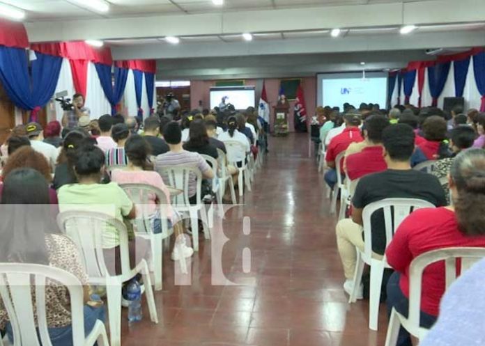 upn-fsln-1 Presentación de proyectos del FSLN a universitarios en Managua