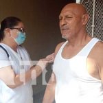 MINSA desarrolló jornadas para garantizar vacunas a pobladores de Managua Jornada de vacunación en un barrio de Managua