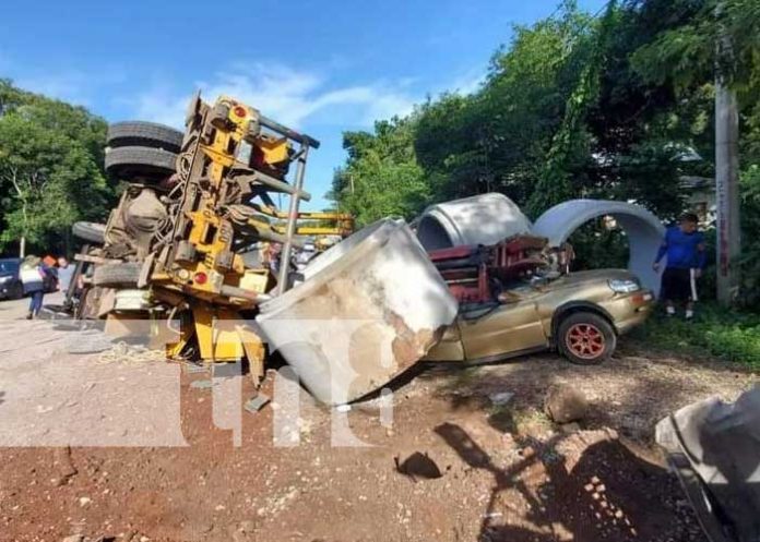 Vuelco en la carretera Masaya-Catarina
