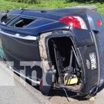 Vuelco de vehículo cerca de la Cuesta El Plomo, Managua