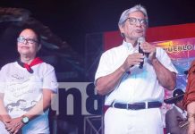 Granada estalla de júbilo: ¡El Pueblo Alcalde! Granada estalla de júbilo: ¡El Pueblo Alcalde!